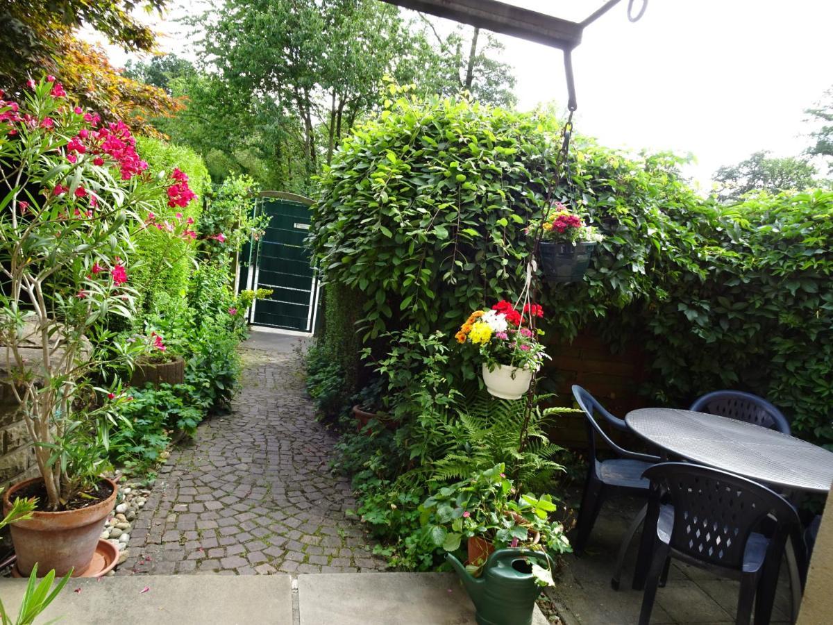 Ferienwohnung Im Gruenen Mit Balkon Herdecke Exterior photo